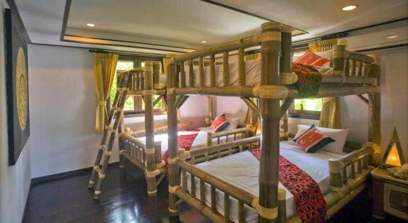 هتل Paradise Island Estate