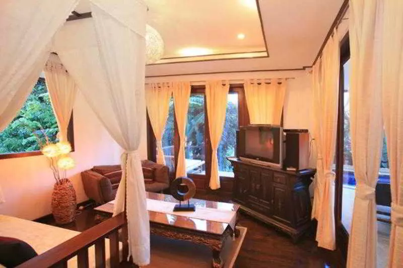 בית מלון כפרי Paradise Island Estate