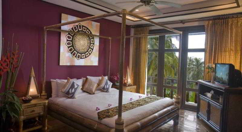 هتل Paradise Island Estate