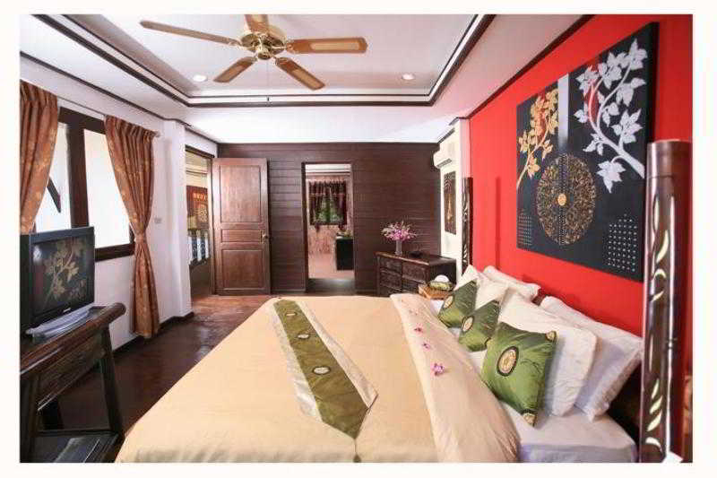 هتل Paradise Island Estate