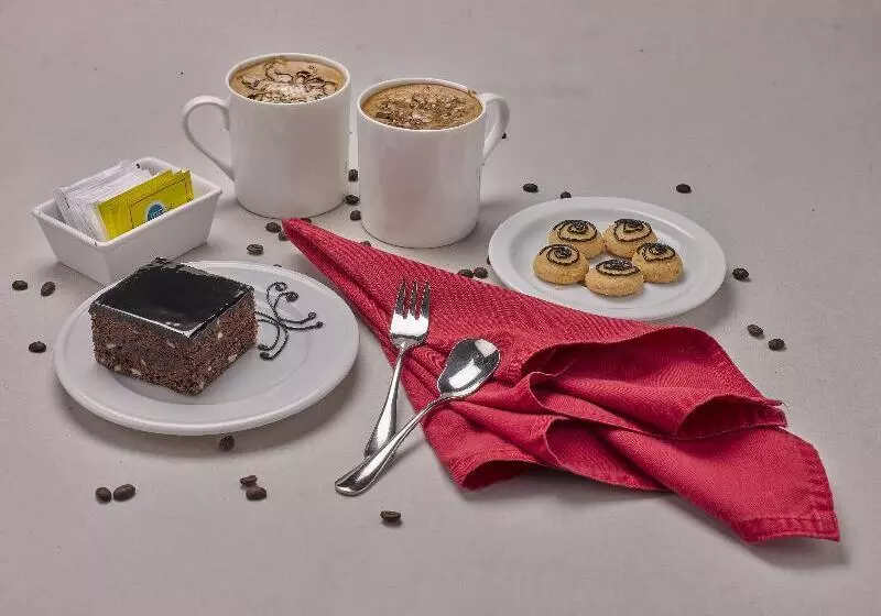 هتل Platinum Suites