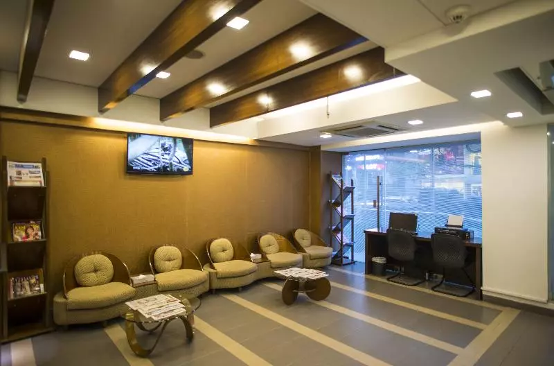 هتل Platinum Suites