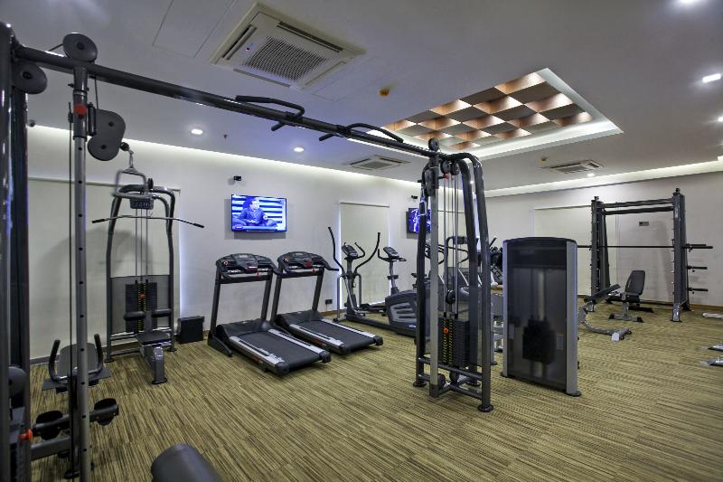 هتل Platinum Suites