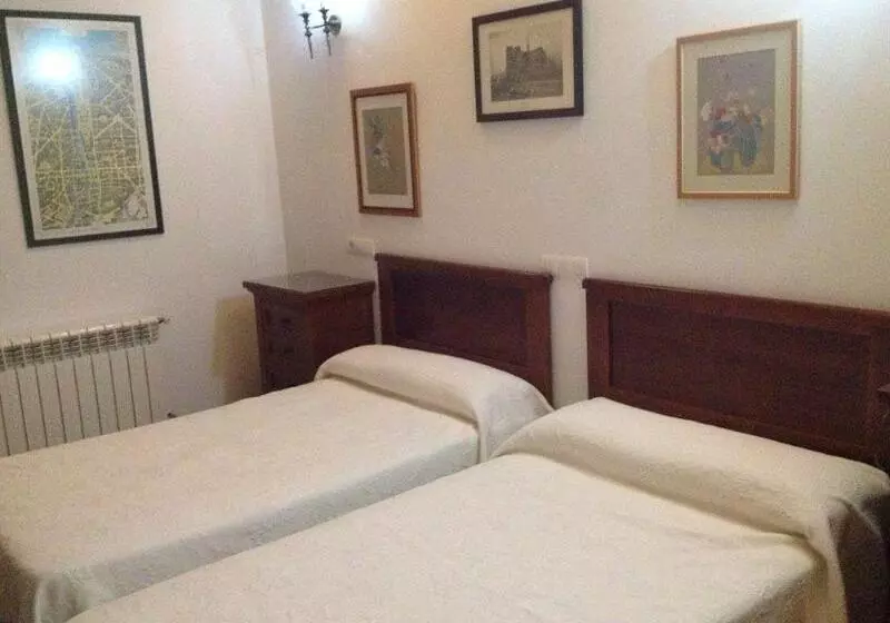 فندق ريفى Casa Rural O Pozo