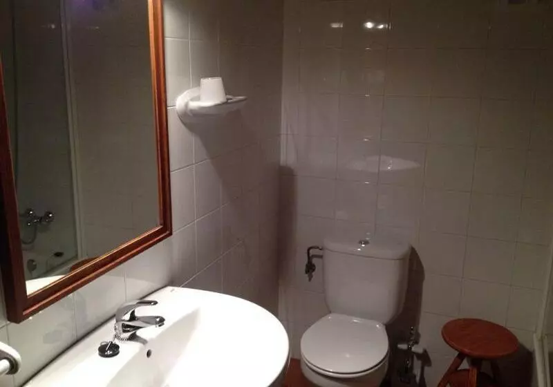 فندق ريفى Casa Rural O Pozo