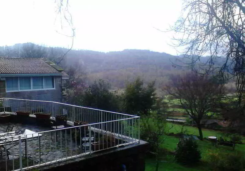 فندق ريفى Casa Rural O Pozo