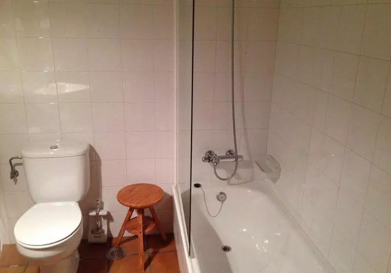 فندق ريفى Casa Rural O Pozo