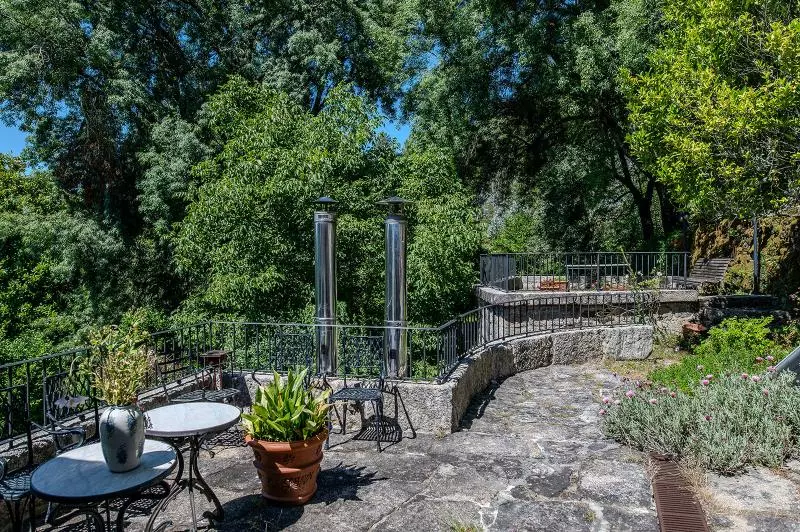 فندق ريفى Casa Rural O Pozo