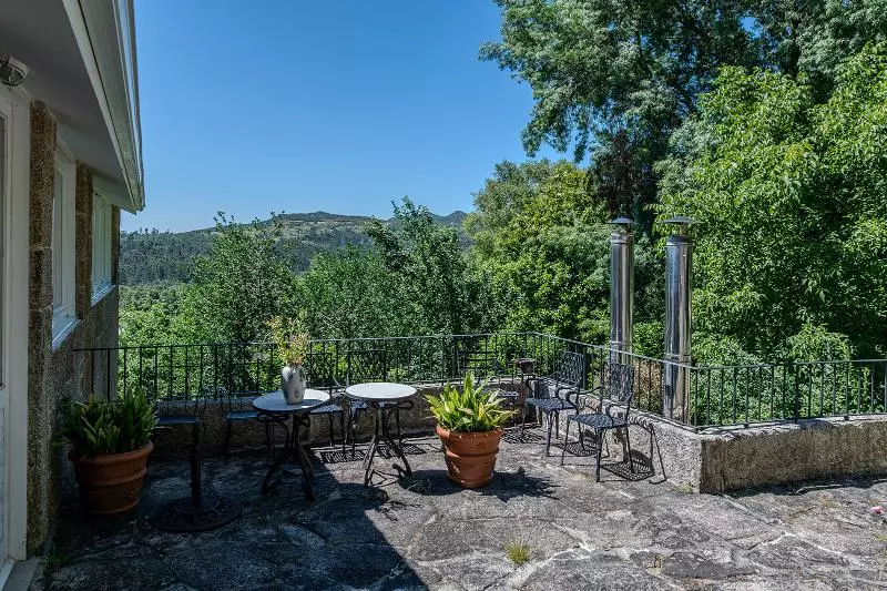 فندق ريفى Casa Rural O Pozo