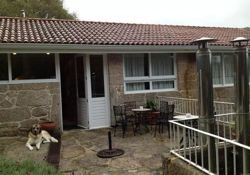 فندق ريفى Casa Rural O Pozo
