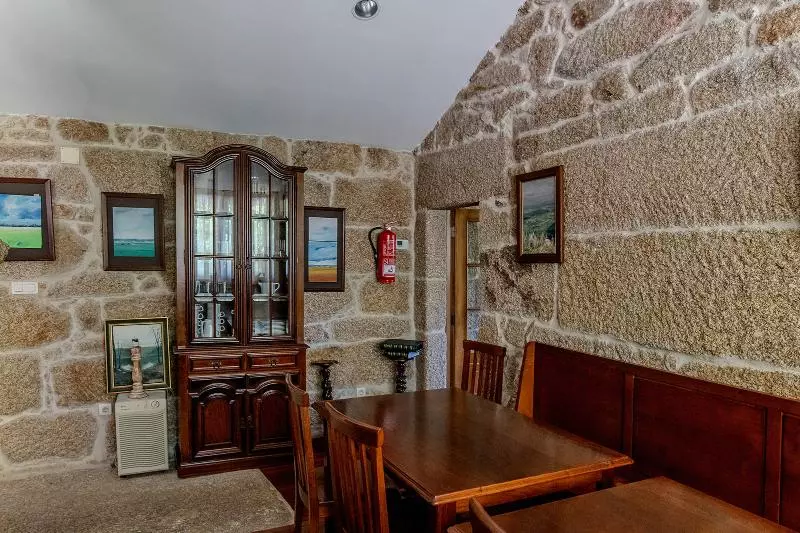 فندق ريفى Casa Rural O Pozo