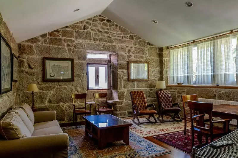فندق ريفى Casa Rural O Pozo