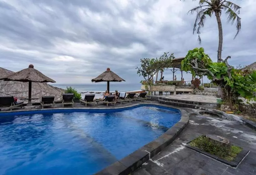 Mushroom Beach Bungalows