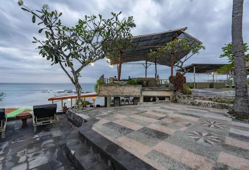 Mushroom Beach Bungalows
