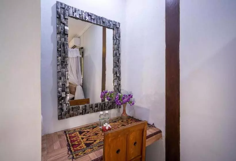 Mushroom Beach Bungalows