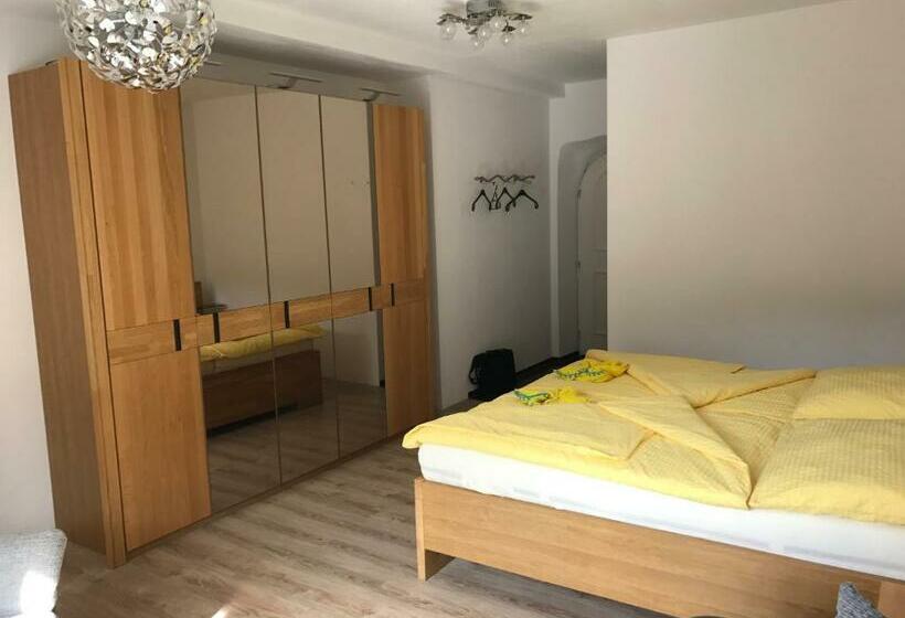 호스텔 Gasthof Gemse