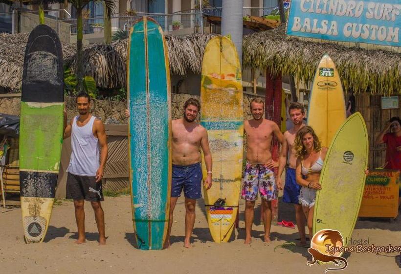 هاستل Iguana Beach House