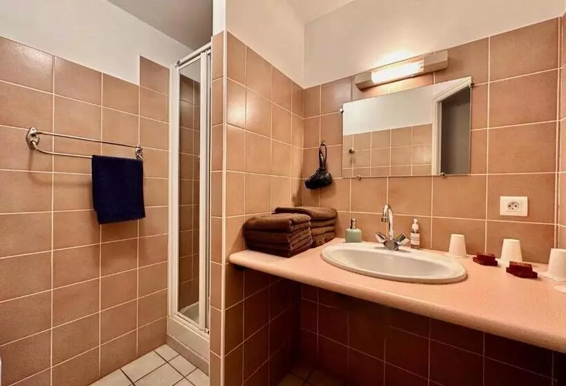 Aamiaismajoitus (B&B) Chambres D Hôtes Les Clapas