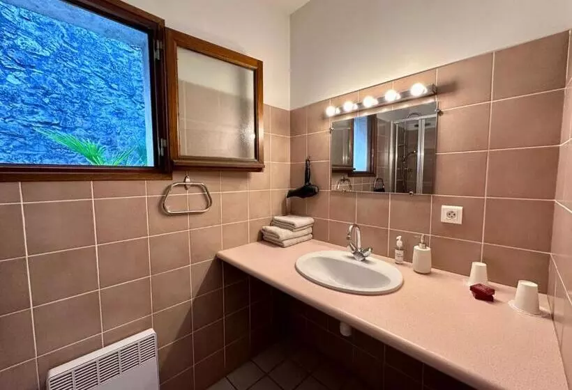 Aamiaismajoitus (B&B) Chambres D Hôtes Les Clapas