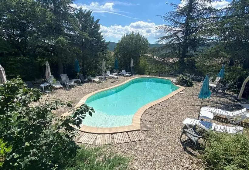 Aamiaismajoitus (B&B) Chambres D Hôtes Les Clapas