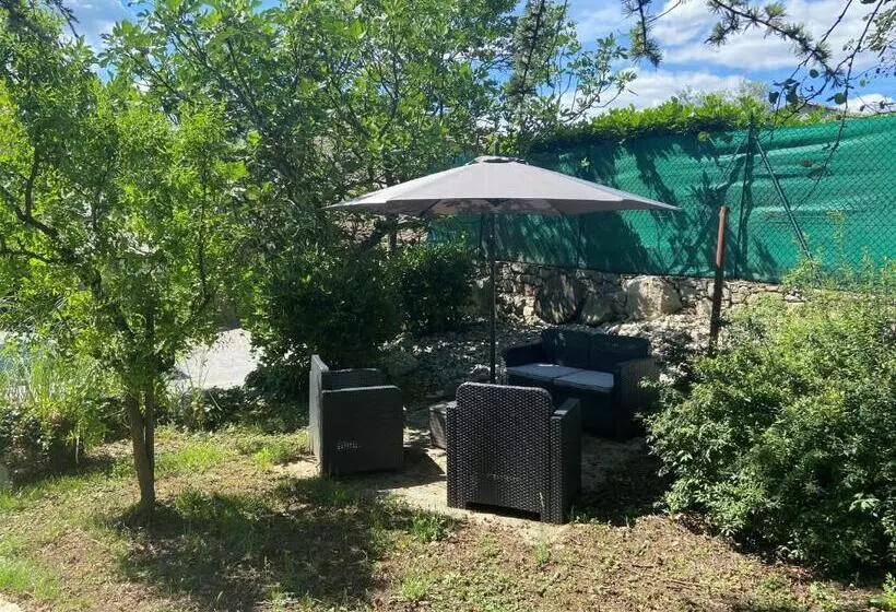 Aamiaismajoitus (B&B) Chambres D Hôtes Les Clapas