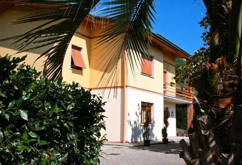 پانسیون Morianese Residence