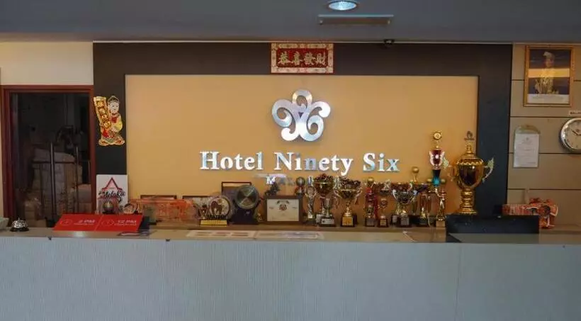 906 Hotel Melaka Raya