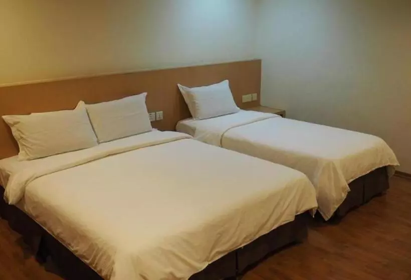 906 Hotel Melaka Raya