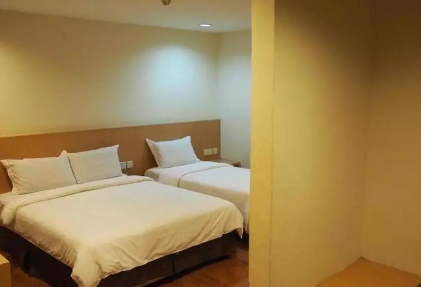 906 Hotel Melaka Raya