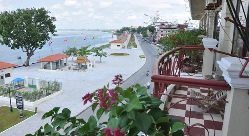 בית מלון כפרי Cozyna