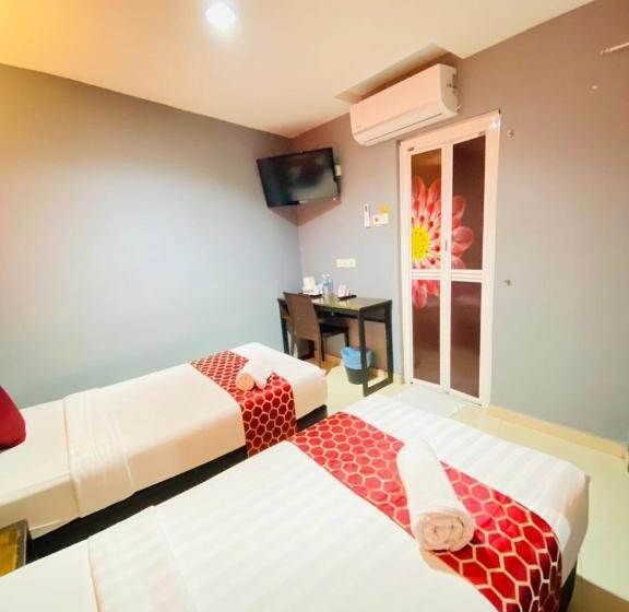 Отель Dj Citi Point