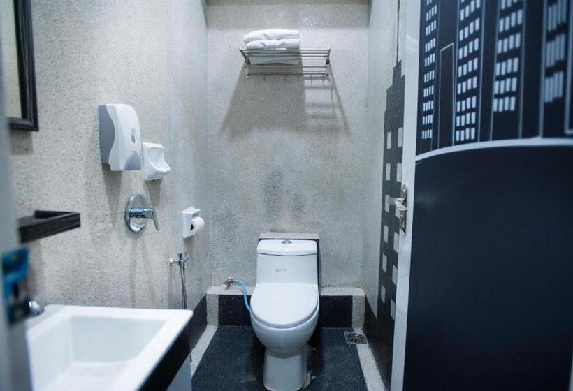 Отель Dj Citi Point