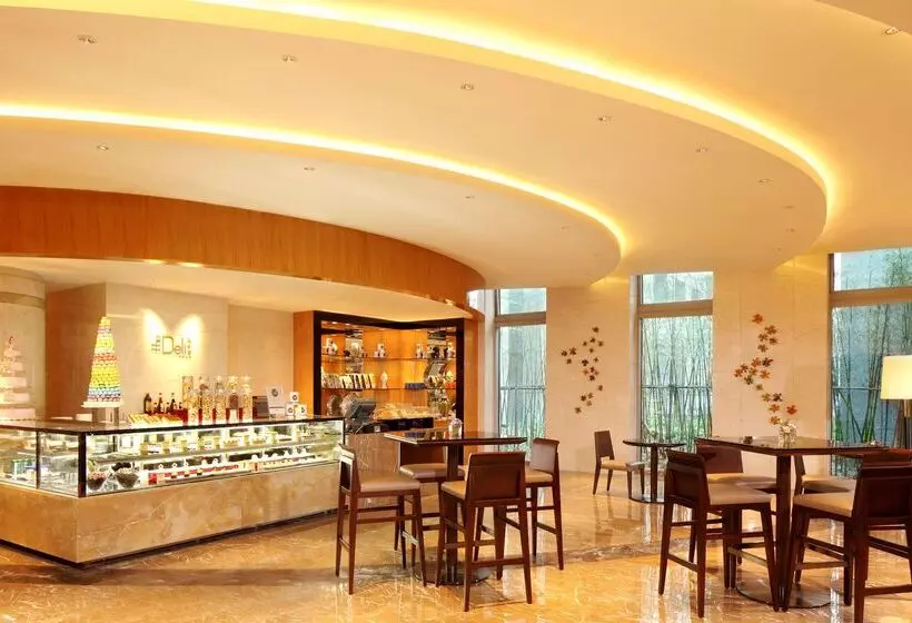 Отель Doubletree By Hilton Hangzhou East