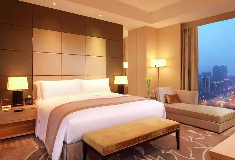 Отель Doubletree By Hilton Hangzhou East