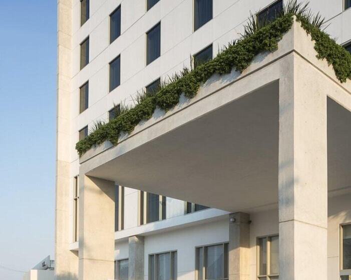 فندق Fiesta Inn Merida