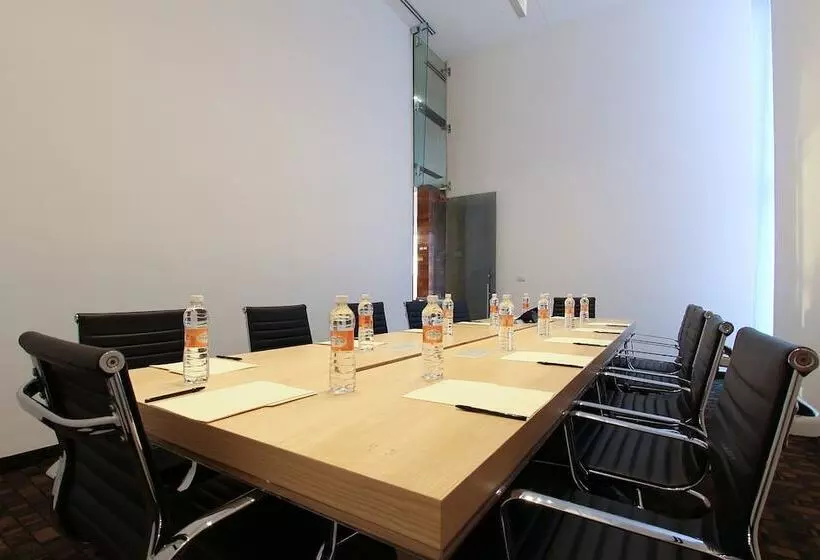 酒店 Fiesta Inn Merida