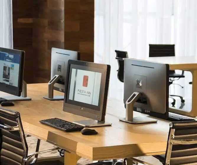 酒店 Fiesta Inn Merida