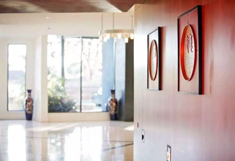 בית מלון כפרי Golden Pebble