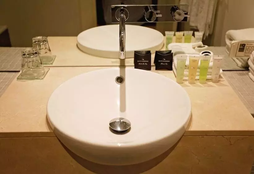 בית מלון כפרי Golden Pebble