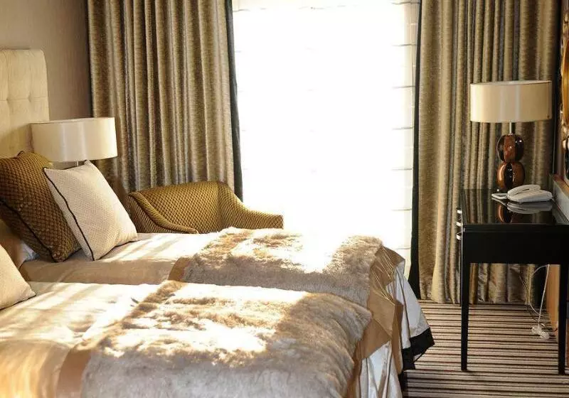 ホテル Ingliston Country Club