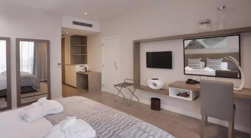 호텔 The Capital Empire