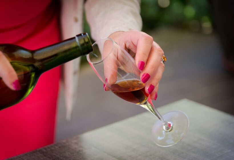 ホテル The Originals City, Hôtel Nîmes Costières, Ex Inter Hôtel