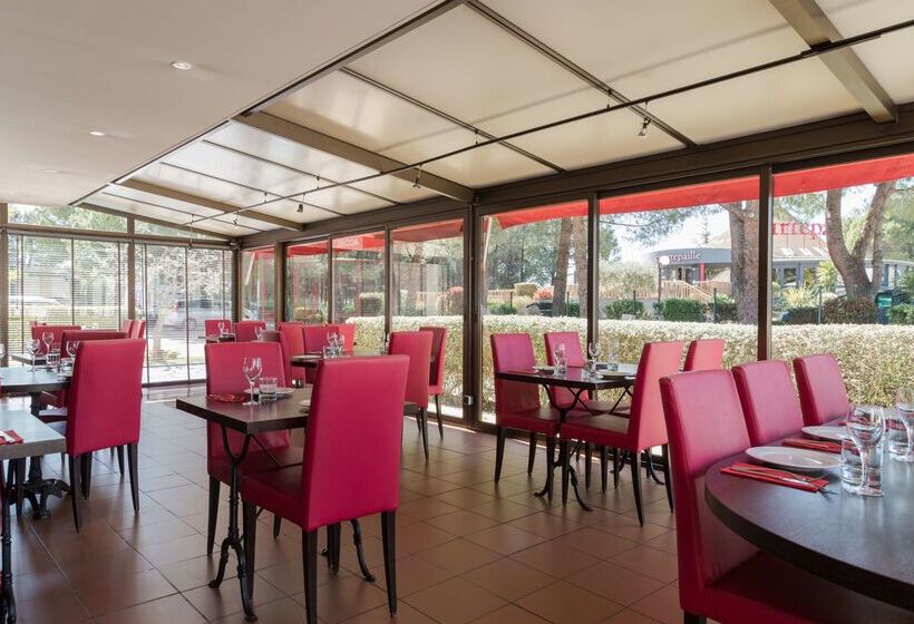 ホテル The Originals City, Hôtel Nîmes Costières, Ex Inter Hôtel