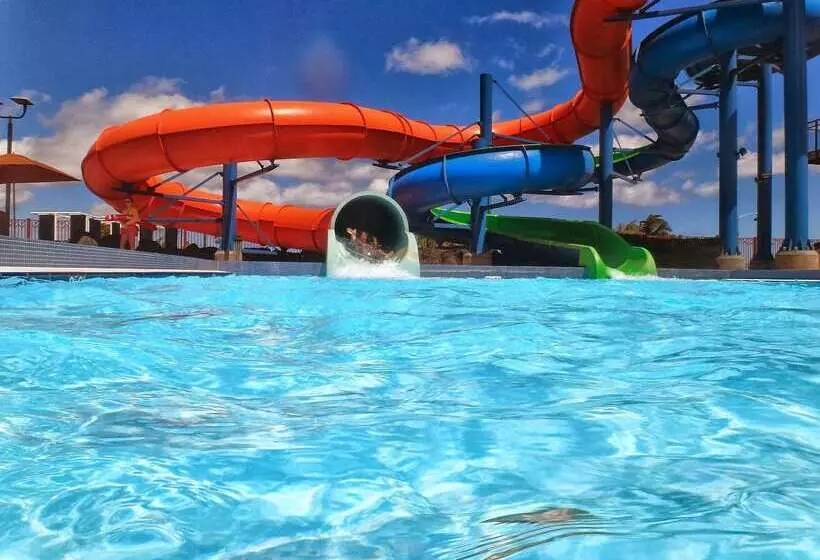 ホテル The Originals City, Hôtel Nîmes Costières, Ex Inter Hôtel