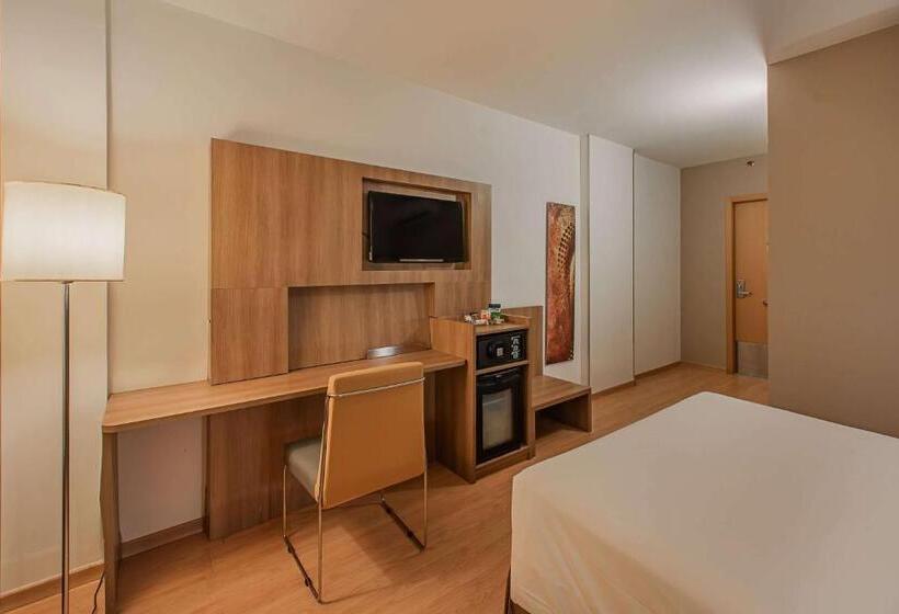 Отель Wyndham Salvador Hangar Aeroporto