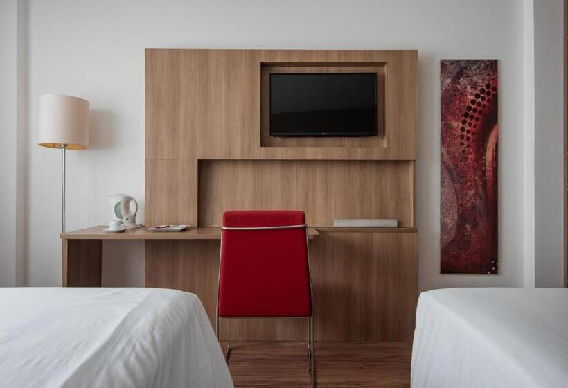 Отель Wyndham Salvador Hangar Aeroporto