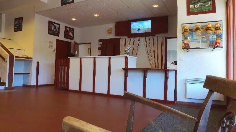 住所  Vvf Villages Sare