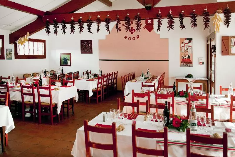 住所  Vvf Villages Sare