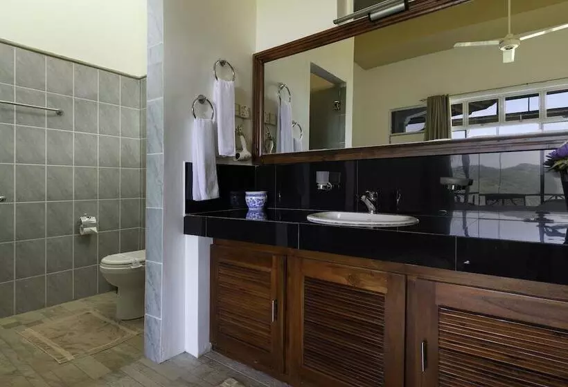 בית מלון כפרי The Albatross, Kandy