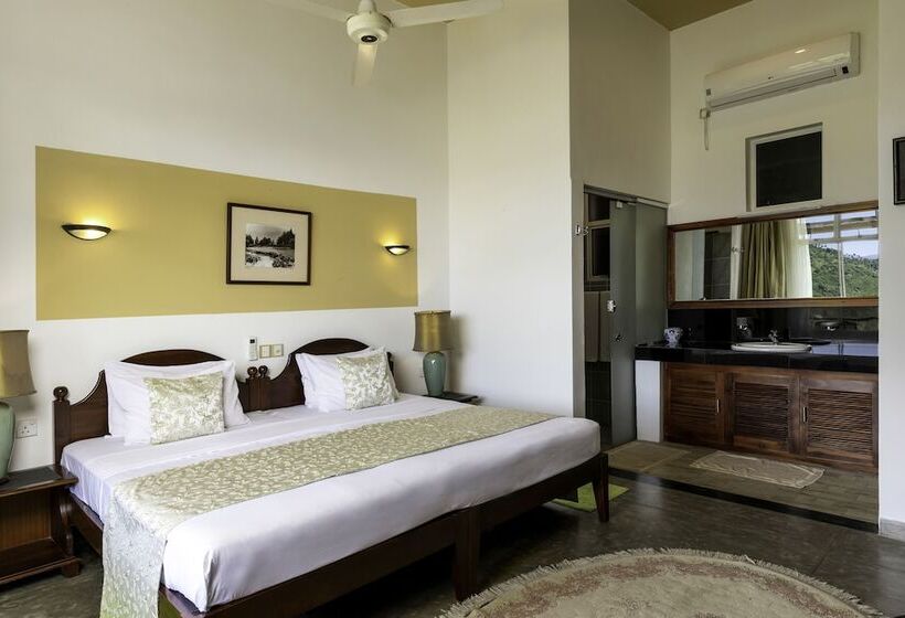 فندق The Albatross, Kandy